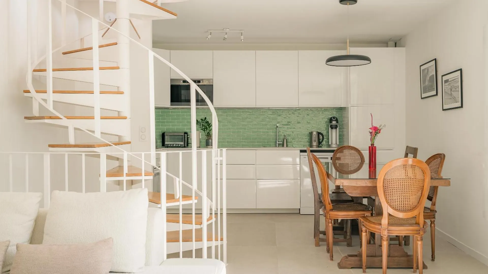 Veeve - Buttes Chaumont Maisonnette Paris Holiday home