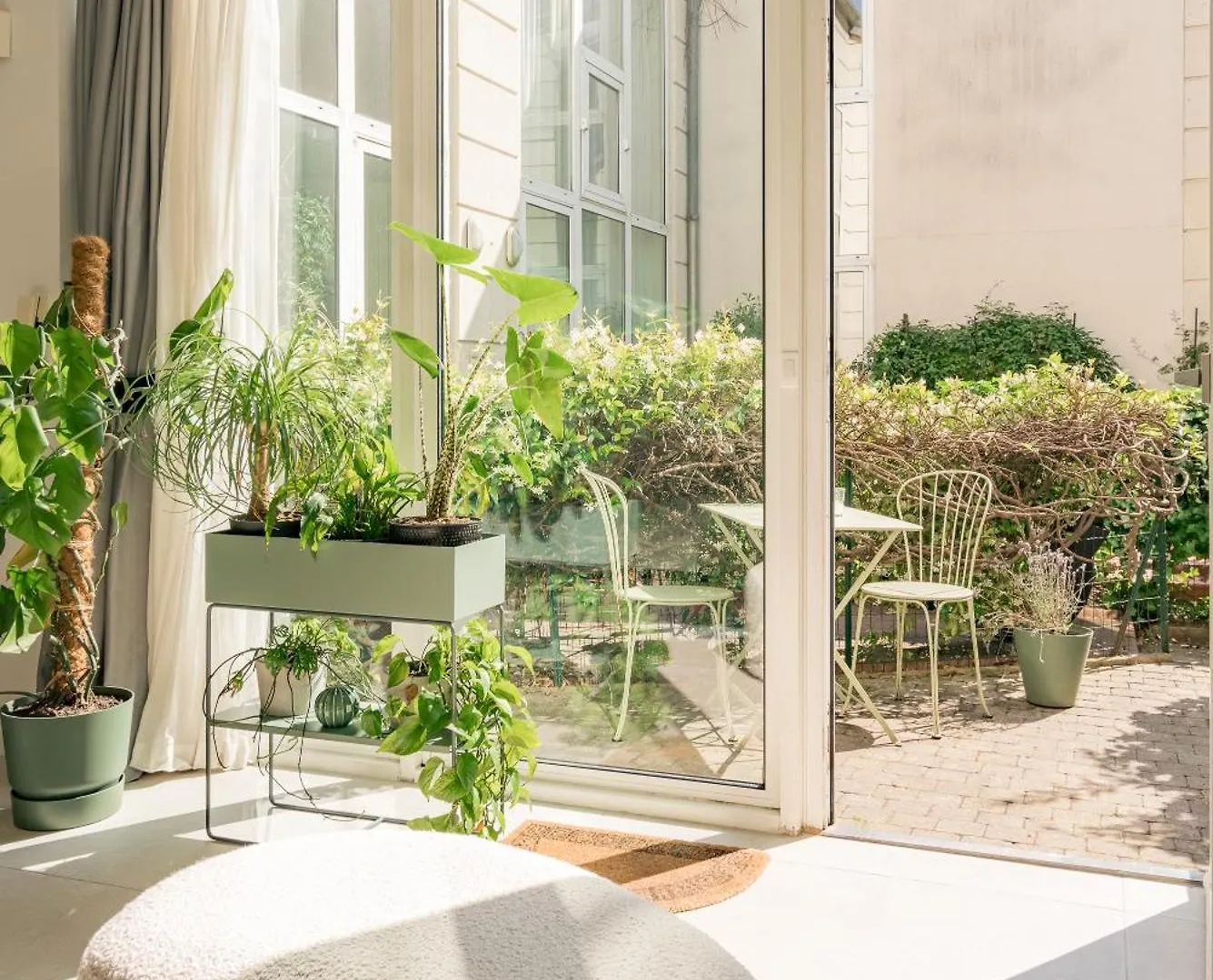 Semesterbostad Veeve - Buttes Chaumont Maisonnette Paris
