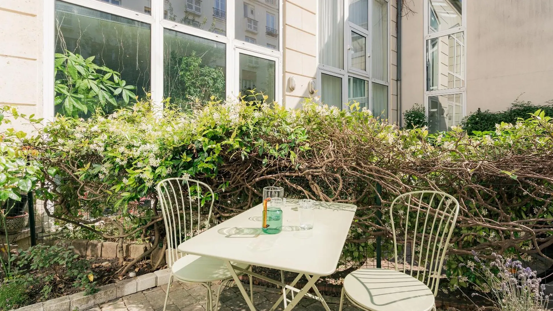 Veeve - Buttes Chaumont Maisonnette Paris Holiday home